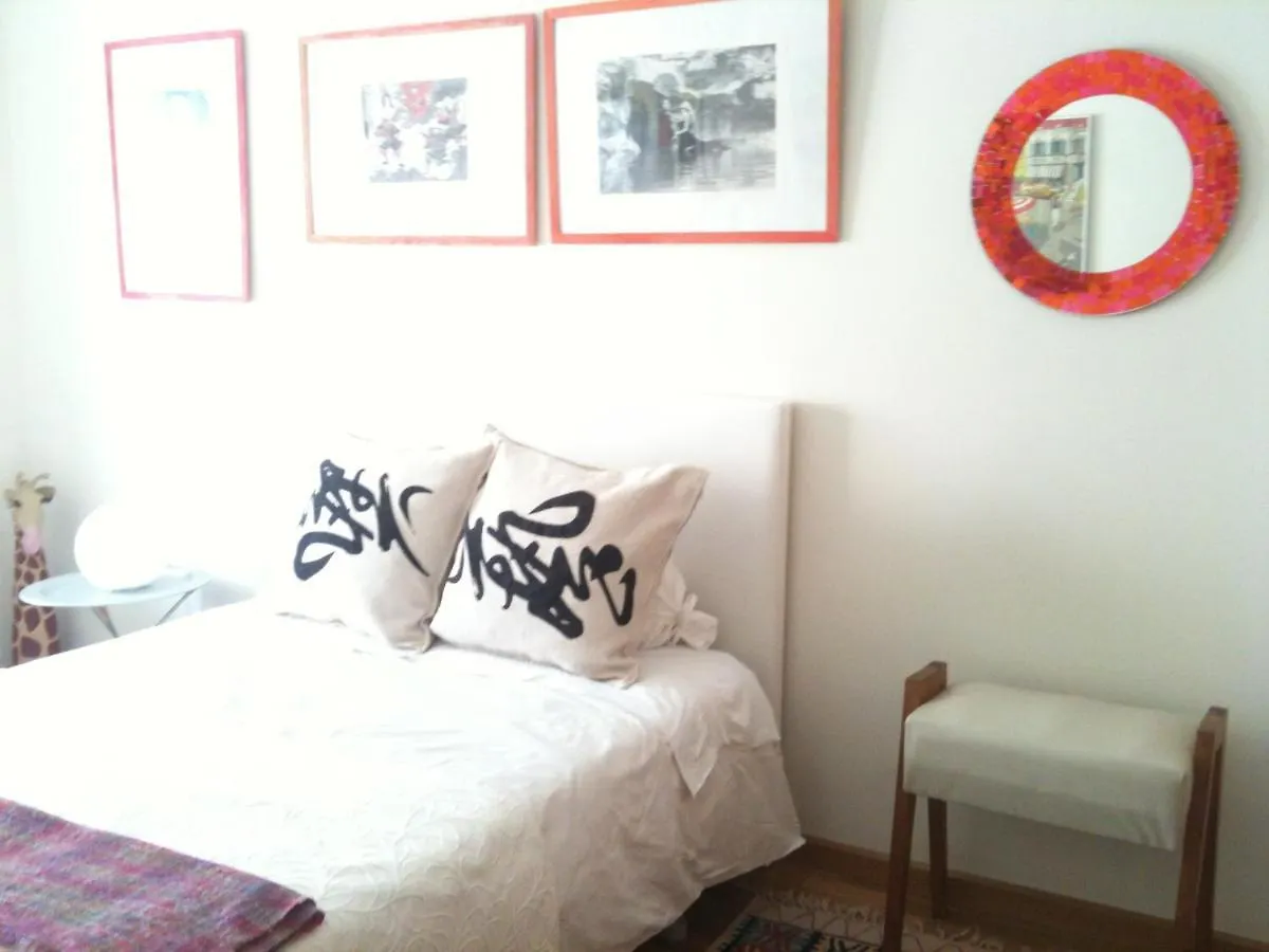 Homestay Lisbon Quality Room